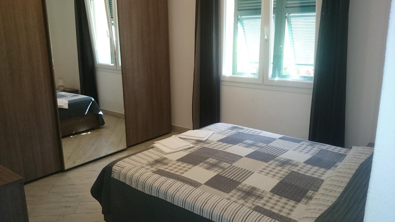 I Monili Lägenhet Moneglia Exteriör bild